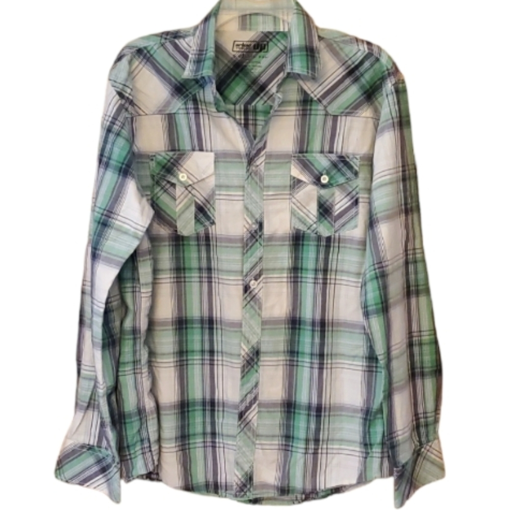 Urban‎ Pipeline Green and White Plaid Long Sleeve Buttondown Shirt